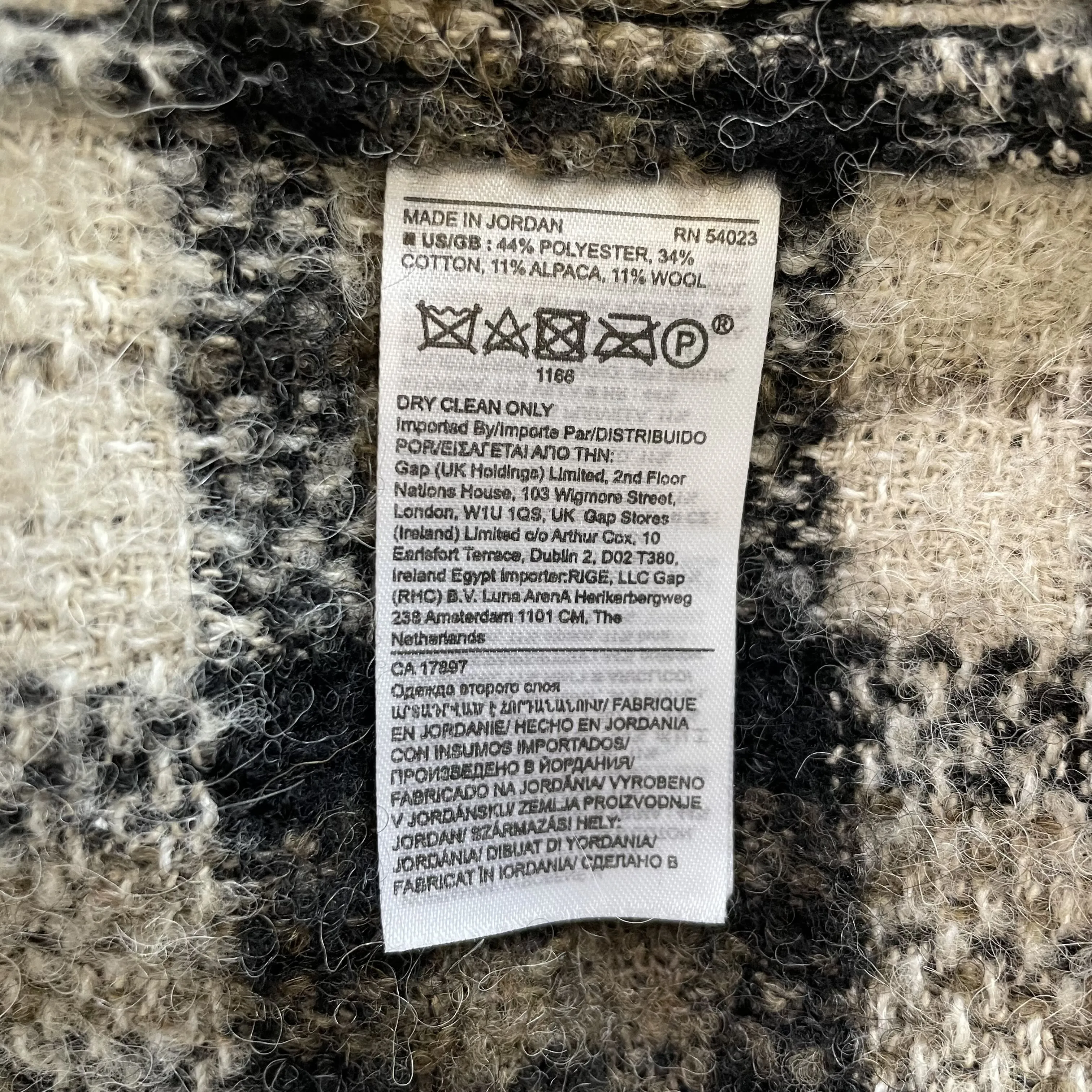 Banana Republic | Women's Cream, Black and Brown Plaid Button Down Shacket | Size: XL