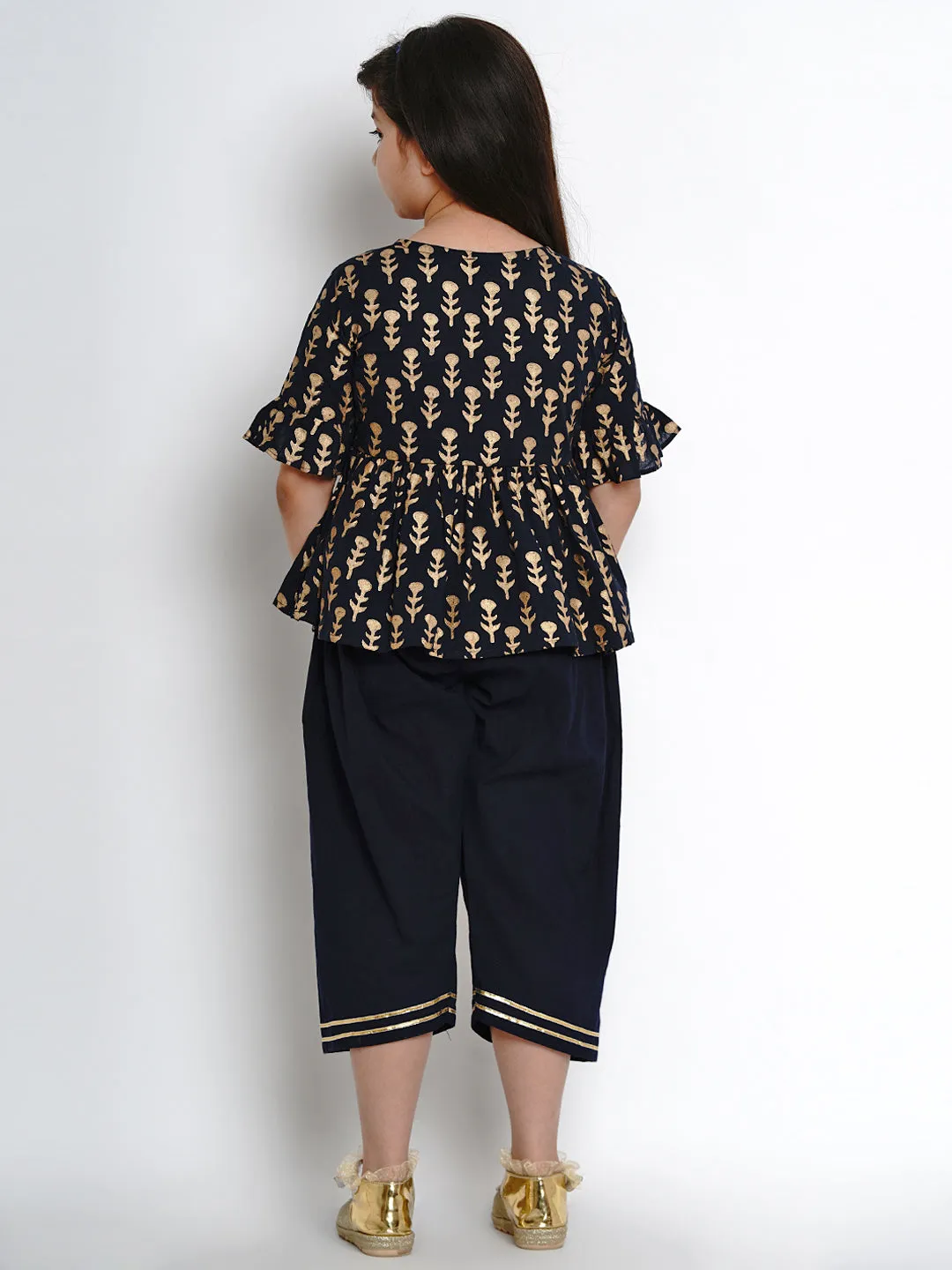 Bitiya By Bhama Girls Navy Blue Printed Kurti With Pants