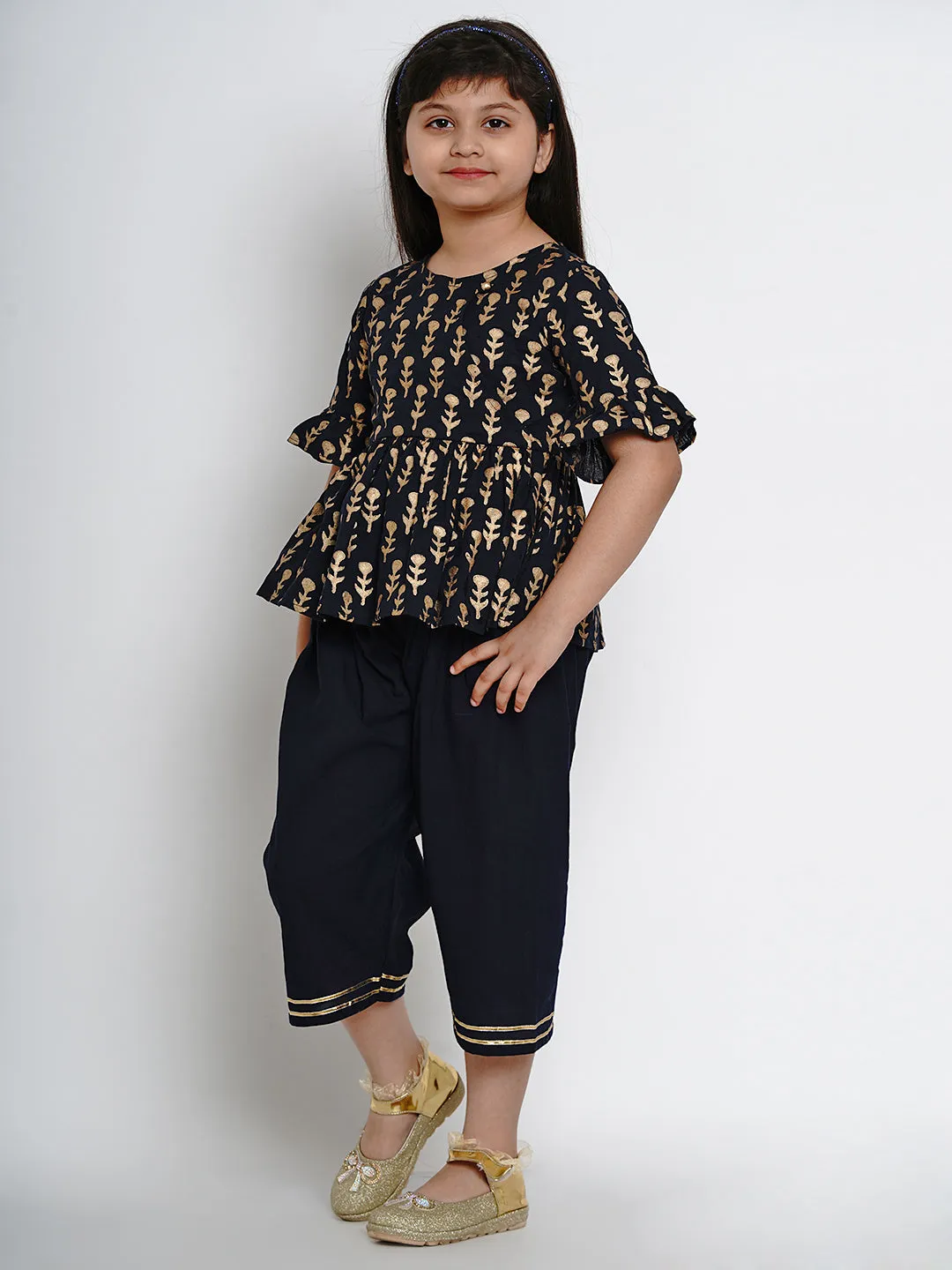 Bitiya By Bhama Girls Navy Blue Printed Kurti With Pants