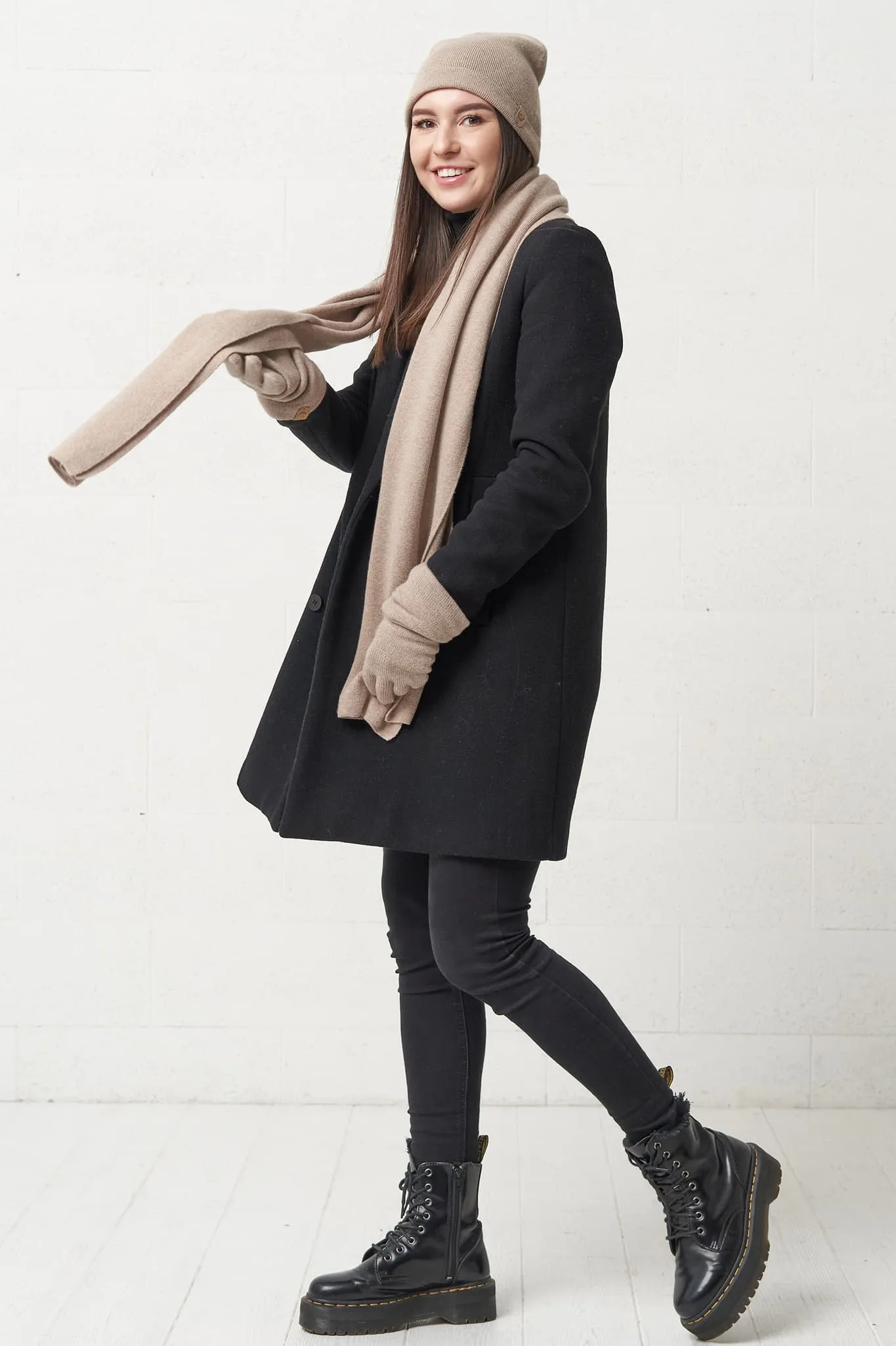 Cashmere winter camel set