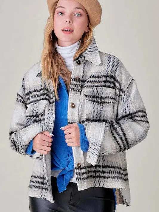 Effortlessly Styled Plaid Cropped Shacket with Front Pockets