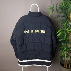 Vintage Nike reversible puffer jacket in black and white - large