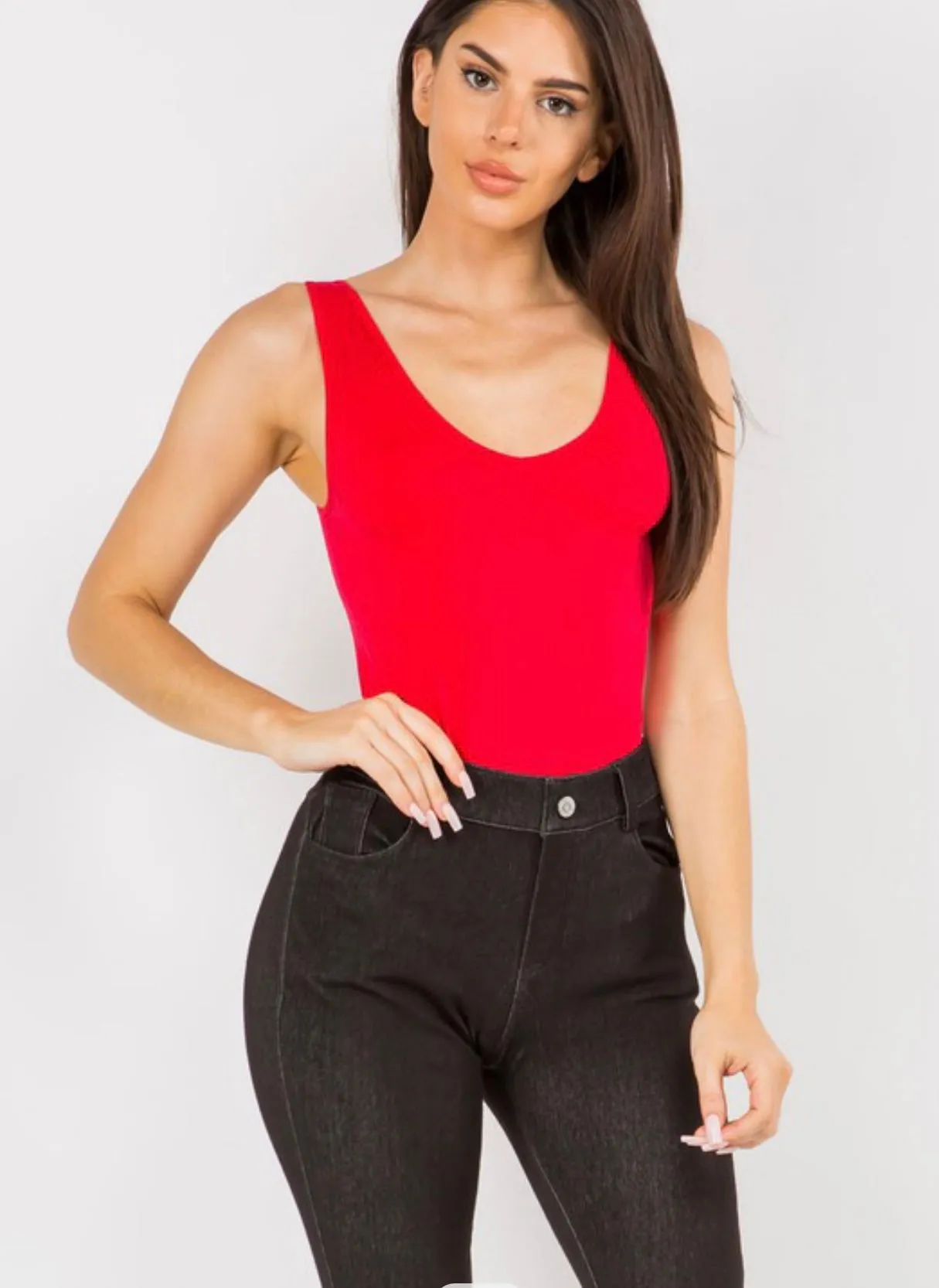 VNECK SEAMLESS BODYSUIT
